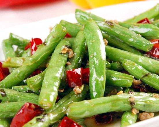 (四）Sauteed String Beans with Pork